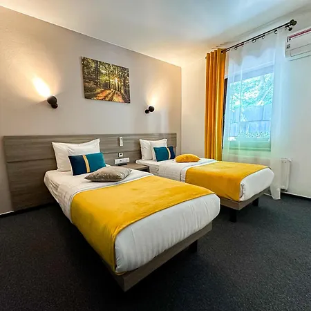 Pensiunea Bradului Guest house